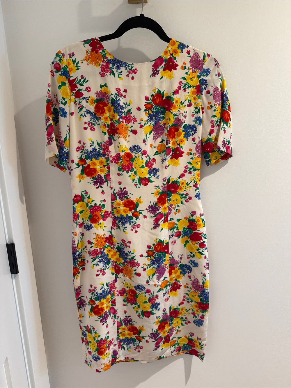 Vintage Brooks Brothers Cream Floral Short Sleeve Shift Dress